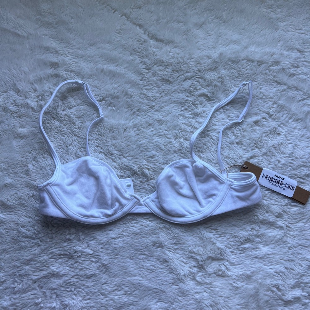 SKIMS Womens Everyday Cotton Unlined Bra Snow White BR-UNL-10812W Size 32A NWT